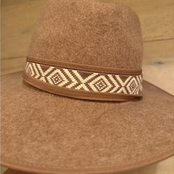 Treasure and Bond Hat - Never been worn - Picture 2 of 4